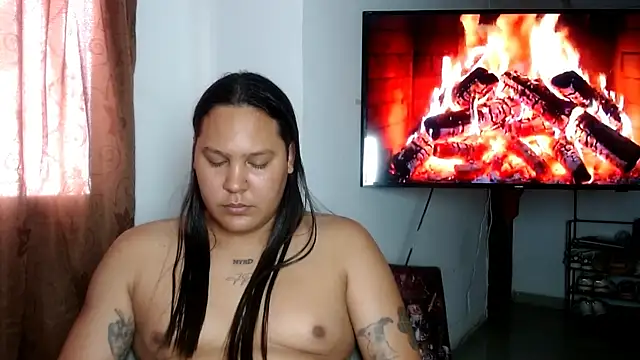 Snapshot of Junaiker_roa1 chatting on March 23, 4:22 pm Junaiker roa1 online show from March 23, 4:22 pm