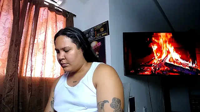 Snapshot of Junaiker_roa1 chatting on March 29, 3:34 pm Junaiker roa1 online show from March 29, 3:34 pm