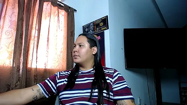 Snapshot of Junaiker_roa1 chatting on March 30, 1:34 pm Junaiker roa1 online show from March 30, 1:34 pm