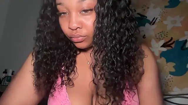 Snapshot of Yourmommysilk chatting on June 12, 11:53 am Yourmommysilk online show from June 12, 11:53 am