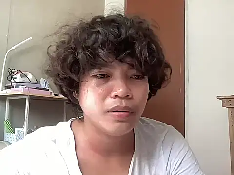 Snapshot of Yel911 chatting on July 18, 6:50 am Yel911 online show from July 18, 6:50 am