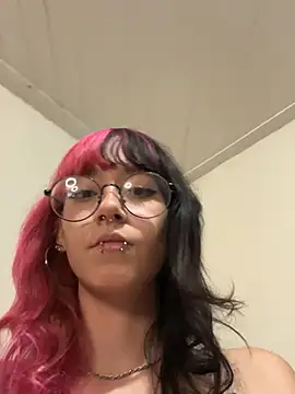 Moon  online show from April 15, 9:26 pm