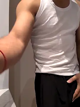 handsome-hunky online show from April 8, 2:06 pm