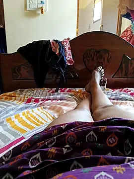 Snapshot of Tamil-swathi99 chatting on March 24, 5:45 am Tamil-swathi99 online show from March 24, 5:45 am