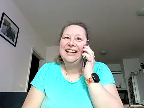 Snapshot of Jahudka47 chatting on April 7, 9:54 am Jahudka47 online show from April 7, 9:54 am