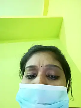 Snapshot of bannerjeesneha20 chatting on April 1, 1:41 pm bannerjeesneha20 online show from April 1, 1:41 pm