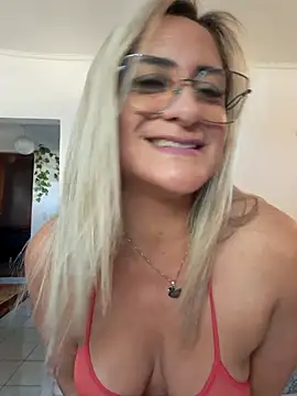 Snapshot of sweetmilf_69 chatting on April 1, 1:12 pm sweetmilf 69 online show from April 1, 1:12 pm