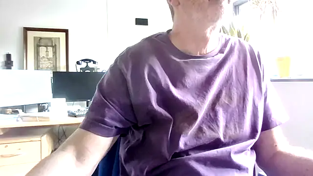 Snapshot of HotLucas66 chatting on March 27, 3:01 pm HotLucas66 online show from March 27, 3:01 pm