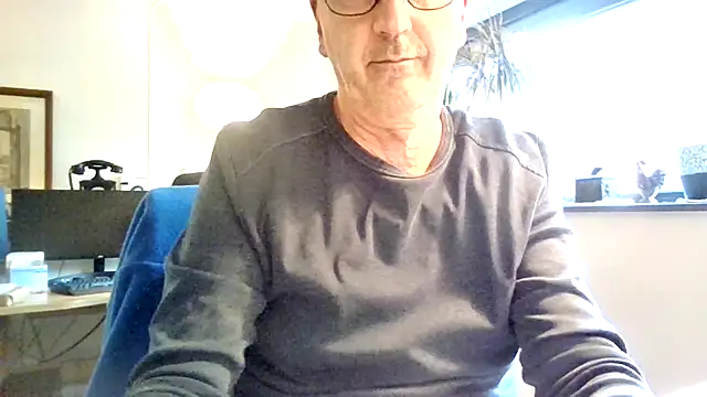 Snapshot of HotLucas66 chatting on March 30, 4:19 pm HotLucas66 online show from March 30, 4:19 pm