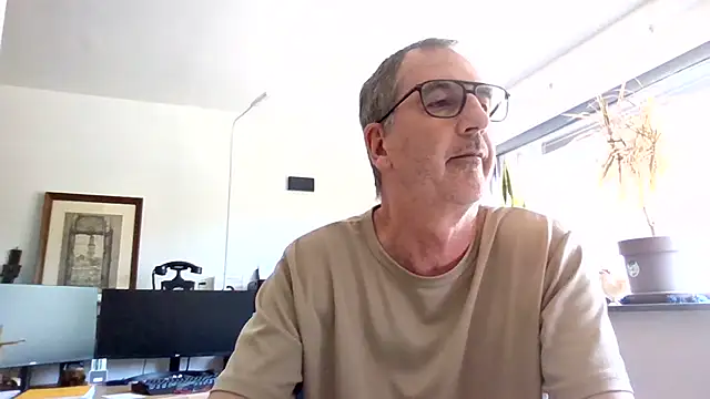 Snapshot of HotLucas66 chatting on July 16, 9:59 am HotLucas66 online show from July 16, 9:59 am