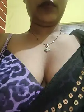 Snapshot of Rubina_Love chatting on June 9, 8:09 pm Rubina Love online show from June 9, 8:09 pm