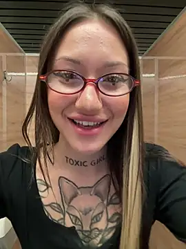 Snapshot of SaintSquirt chatting on June 25, 10:20 am SaintSquirt online show from June 25, 10:20 am