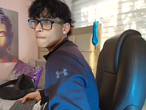 mathias oberlin online show from March 26, 8:14 pm