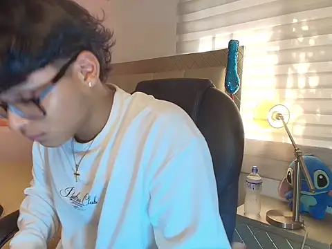 mathias oberlin online show from March 31, 7:25 pm