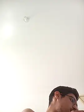 Snapshot of CARLITO_XP chatting on April 3, 3:32 pm CARLITO XP online show from April 3, 3:32 pm