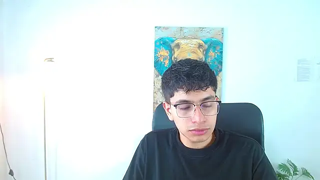 Snapshot of maax_18 chatting on March 31, 1:44 pm maax 18 online show from March 31, 1:44 pm