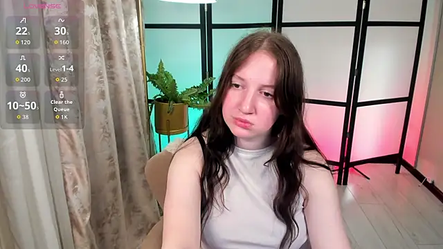 Snapshot of Elisabeth_Binder chatting on April 6, 4:46 am Elisabeth Binder online show from April 6, 4:46 am