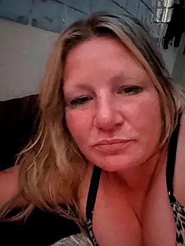 trippsgotlips online show from May 31, 5:59 am