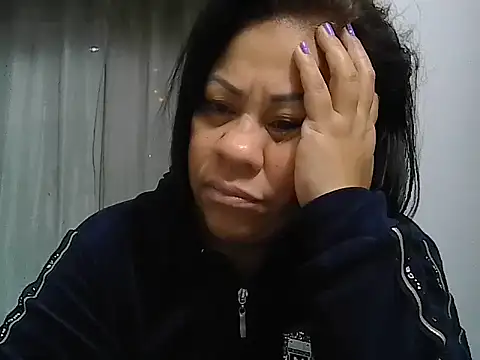 Snapshot of Veronica_missbigg chatting on June 22, 9:17 am Veronica missbigg online show from June 22, 9:17 am