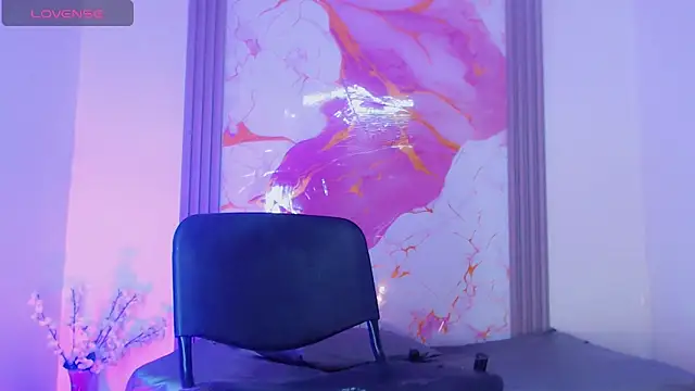 Snapshot of Tiffany_Miller_ chatting on March 27, 12:16 pm Tiffany Miller online show from March 27, 12:16 pm