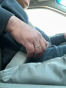 Crossroads5214 online show from March 31, 11:43 am