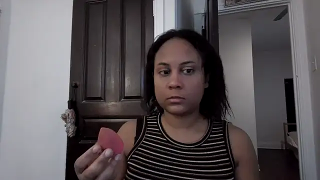 Snapshot of biancadoesit chatting on March 29, 6:19 pm biancadoesit online show from March 29, 6:19 pm