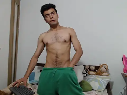 Snapshot of santiago_luxx chatting on March 29, 4:07 pm santiago luxx online show from March 29, 4:07 pm