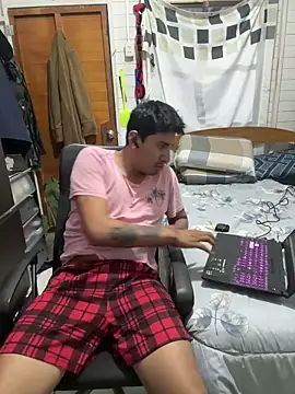 Adanxho online show from May 24, 1:43 am