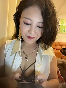 Lola666999 online show from May 18, 4:13 pm