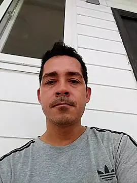 Gabriel leon33 online show from June 30, 6:20 pm