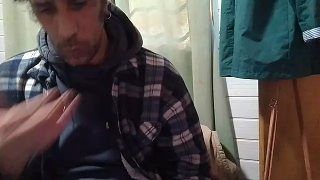 Snapshot of VladTepeslll chatting on July 23, 4:49 pm VladTepeslll online show from July 23, 4:49 pm