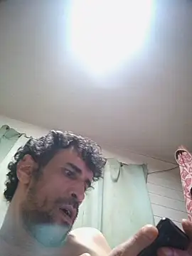 Snapshot of VladTepeslll chatting on August 1, 12:43 am VladTepeslll online show from August 1, 12:43 am