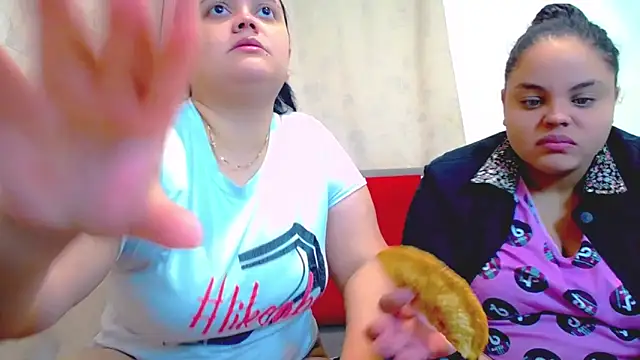 Snapshot of alana_and_billie chatting on March 27, 10:48 am alana and billie online show from March 27, 10:48 am