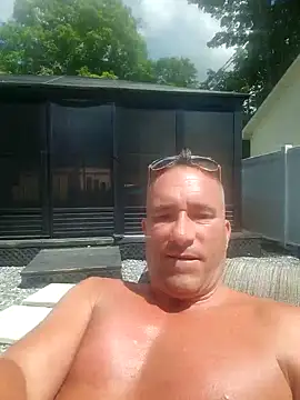 Snapshot of Cutecamboy4you chatting on June 23, 6:28 pm Cutecamboy4you online show from June 23, 6:28 pm