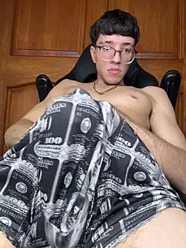 ArthurDaviess online show from March 26, 8:53 am