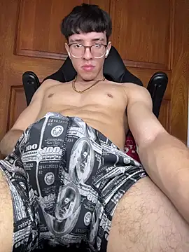 ArthurDaviess online show from April 1, 8:26 am