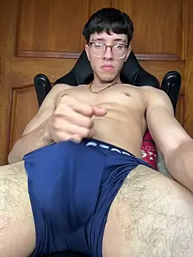 ArthurDaviess online show from April 3, 6:44 am