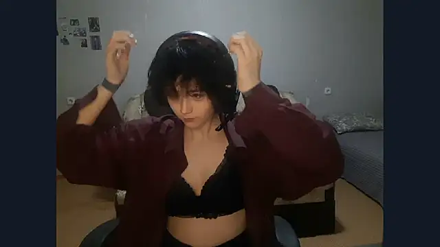 Snapshot of ShaynaLinley chatting on April 20, 9:38 pm ShaynaLinley online show from April 20, 9:38 pm