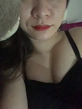 Snapshot of Nini-896 chatting on April 3, 7:39 am Nini-896 online show from April 3, 7:39 am