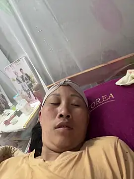 Snapshot of An-2k chatting on April 1, 1:41 pm An-2k online show from April 1, 1:41 pm