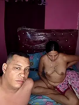 Snapshot of bambiycerecita chatting on April 1, 12:33 am bambiycerecita online show from April 1, 12:33 am