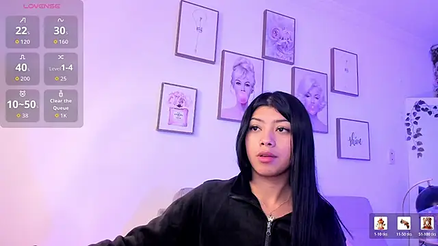 emilydolly  online show from April 30, 10:32 am