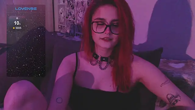 Snapshot of ScarlettHarrison0902 chatting on April 4, 2:58 pm ScarlettHarrison0902 online show from April 4, 2:58 pm