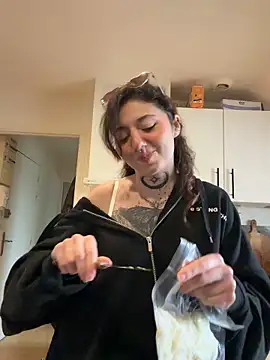 Snapshot of oce_xxx chatting on March 31, 4:51 pm oce xxx online show from March 31, 4:51 pm