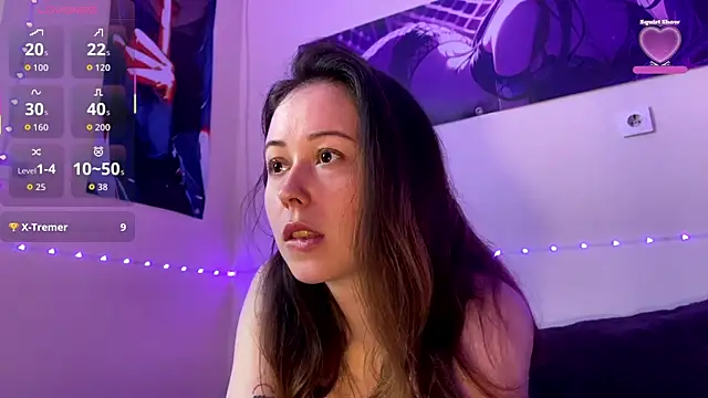 LovelllyLucy online show from April 5, 12:13 pm