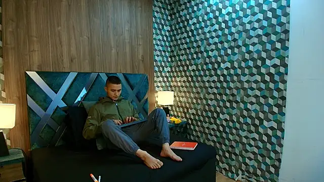 Joaho Fernandez online show from April 28, 8:58 pm