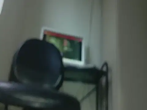 Snapshot of frneto04 chatting on April 5, 7:44 pm frneto04 online show from April 5, 7:44 pm