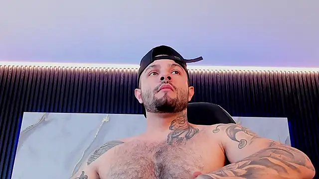 Snapshot of NICK_OWEEN26 chatting on March 28, 3:44 pm NICK OWEEN26 online show from March 28, 3:44 pm