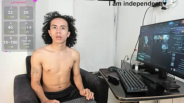 Snapshot of Stiven_yb chatting on March 28, 12:32 am Stiven yb online show from March 28, 12:32 am