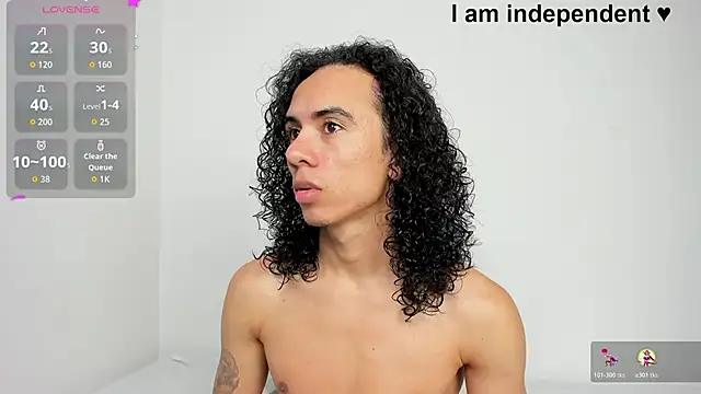 Snapshot of Stiven_yb chatting on April 8, 2:00 am Stiven yb online show from April 8, 2:00 am